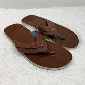 Tommy Hilfiger Men's Destino Flip-Flip Sandal Cognac Size 13